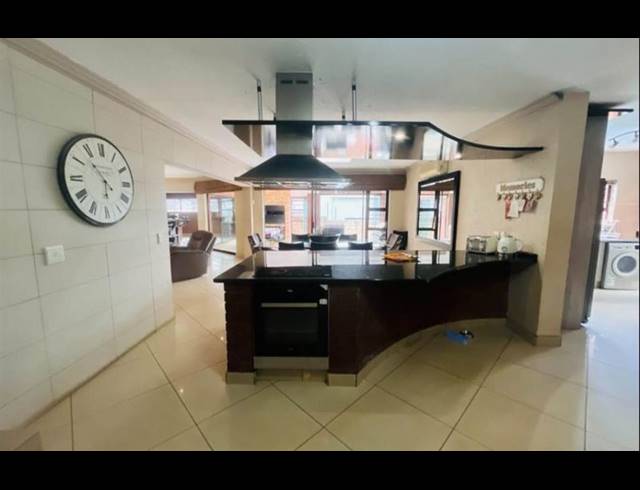 5 BEDROOM HOUSE FOR SALE IN MEYERSDAL